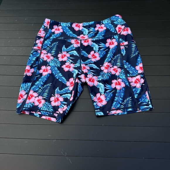 Tropical Floral Biker Swim Shorts with Pockets - Picture 6 of 10